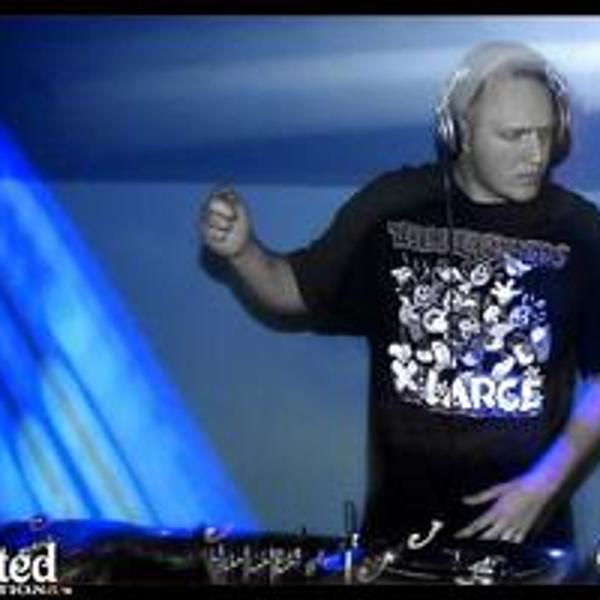 DJ Dee Kline