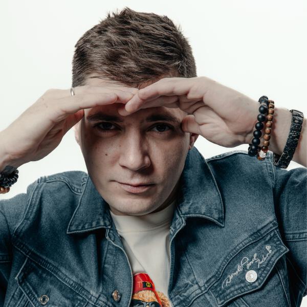 Антон Исаев