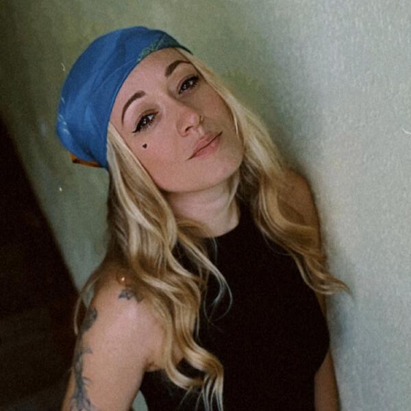 Таня Баловнева