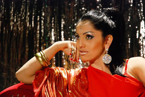 Shabnam Suraya