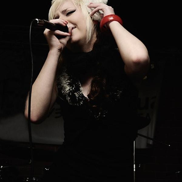 Vivienne Mort