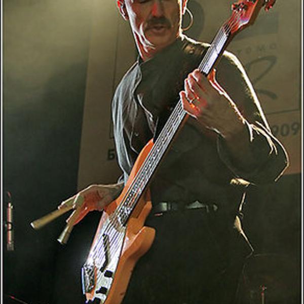 Tony Levin