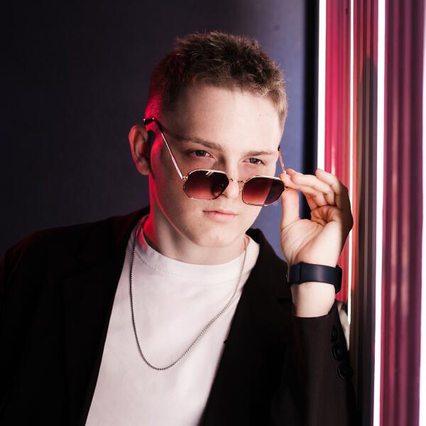 Максим Виноградов