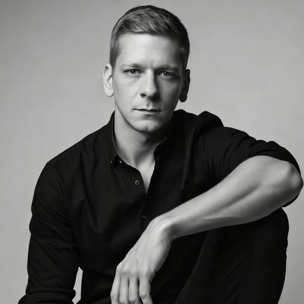 Антон Любин