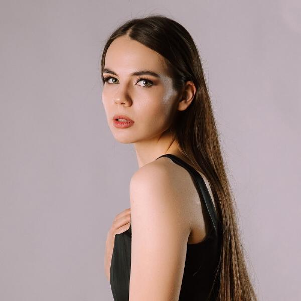 Ксения Юхнова