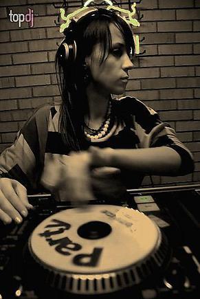 Tina Valen