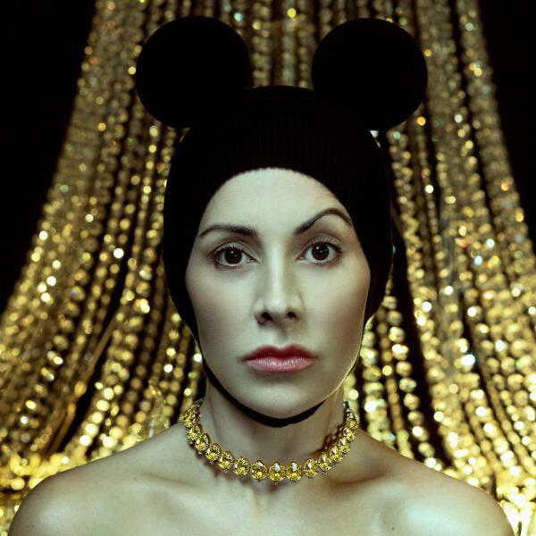 ЛЮСЯ СВЕТЛОВА