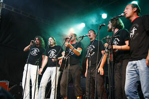 Storm Weather Shanty Choir