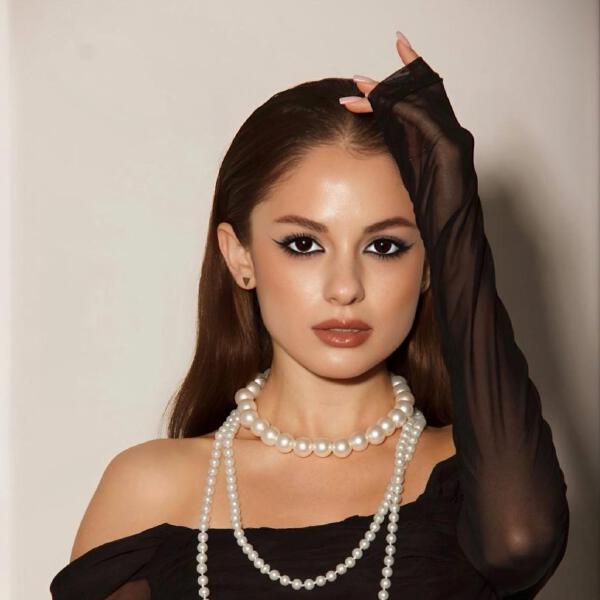 VALYA PAVLOVA