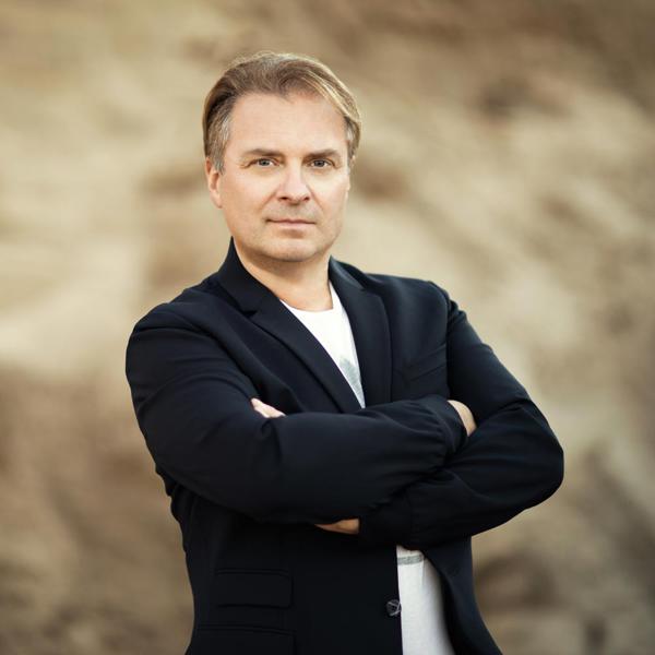 Александр Добронравов
