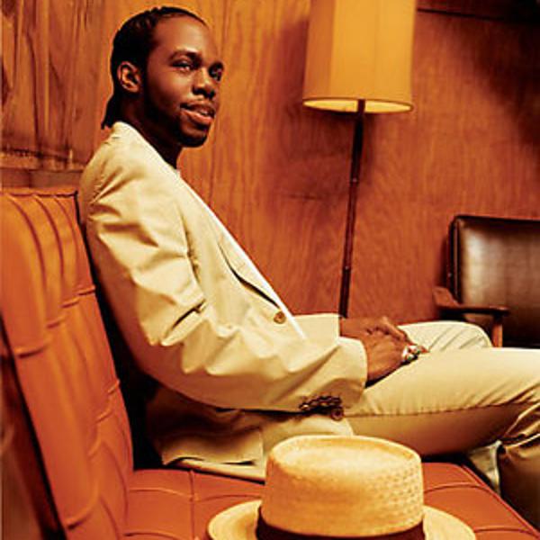 Dwele