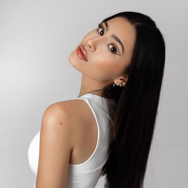 Ruhsora Emm